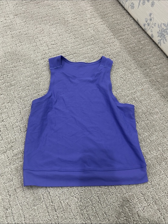 Tops - Women’s Sleeveless Tank Top in Vibrant Purple